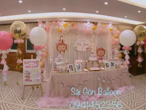 Trang trí thôi nôi bé trai tone đỏ Anh Tú